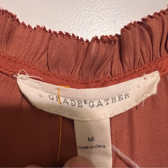 Elegant V-Neck Ruffle Sleeve Top in Rust - Picture 3 of 8